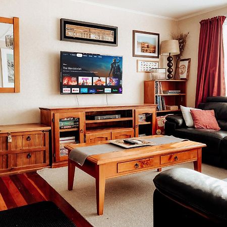 Alpine House Tongariro - Turangi Holiday Home المظهر الخارجي الصورة